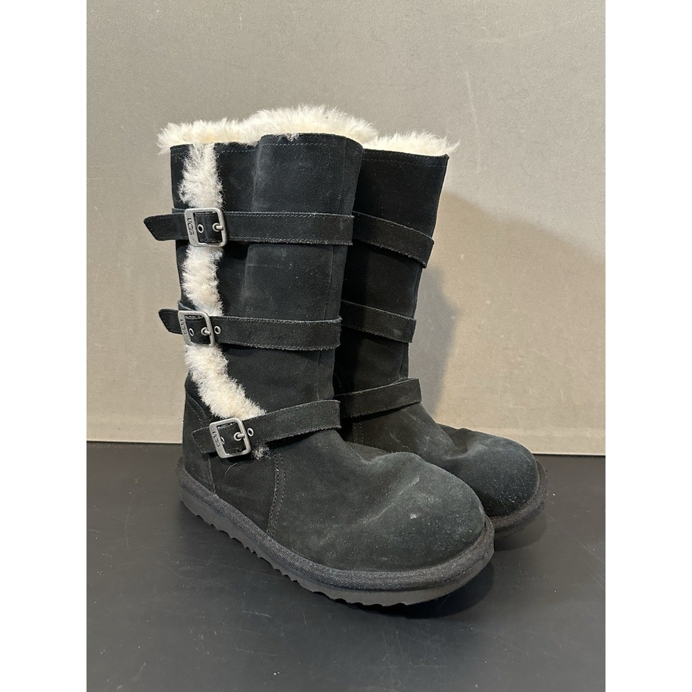 Ugg Boots Size 4‎